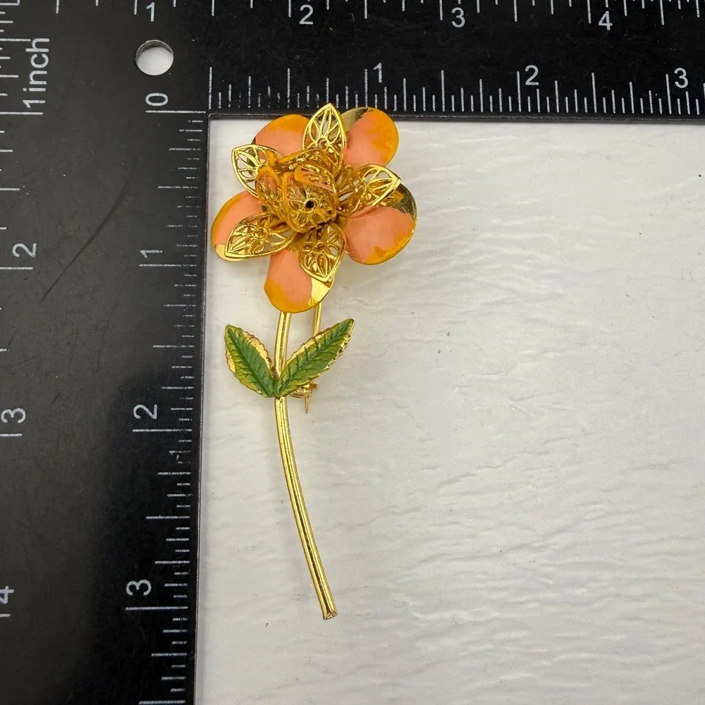 Vintage Estate Flower Brooch Pink Orange Enamel Gold Tone Filigree Floral Pin
